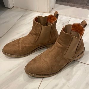 Beautiful The original boots/booties seven7